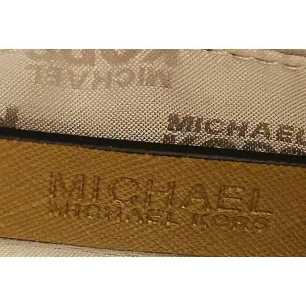 MICHAEL KORS HAMILTON TRAVELER SIGNATURE TOP ZIP MESSENGER ACORN SHOULDER BAG